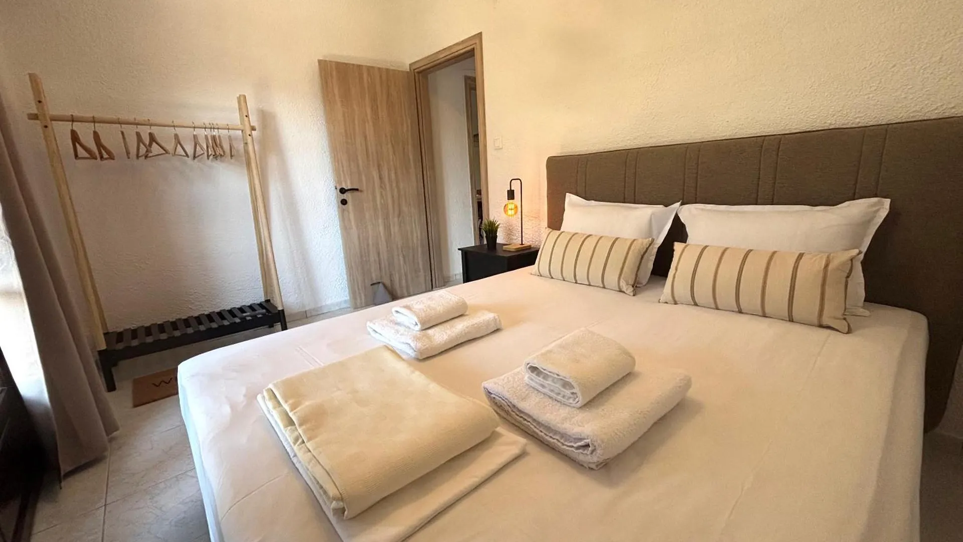 Elle Luxury Apartment Skála Foúrkas 0*,  Grecja